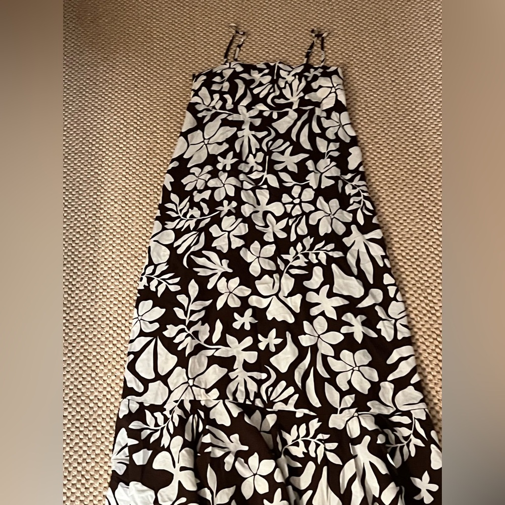 Women’s Black & White Floral Maxi Dress